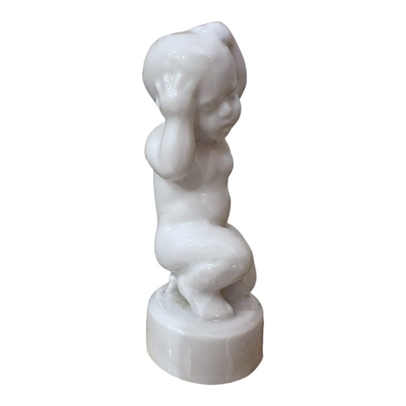 Bing & Grøndahl of Denmark Aches & Pains Baby 'HEADACHE' #2206 by Svend Lindhart - Picture 2 of 10